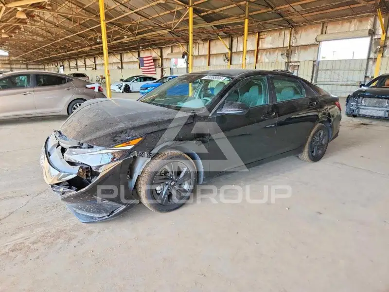 2023 Hyundai Elantra фото