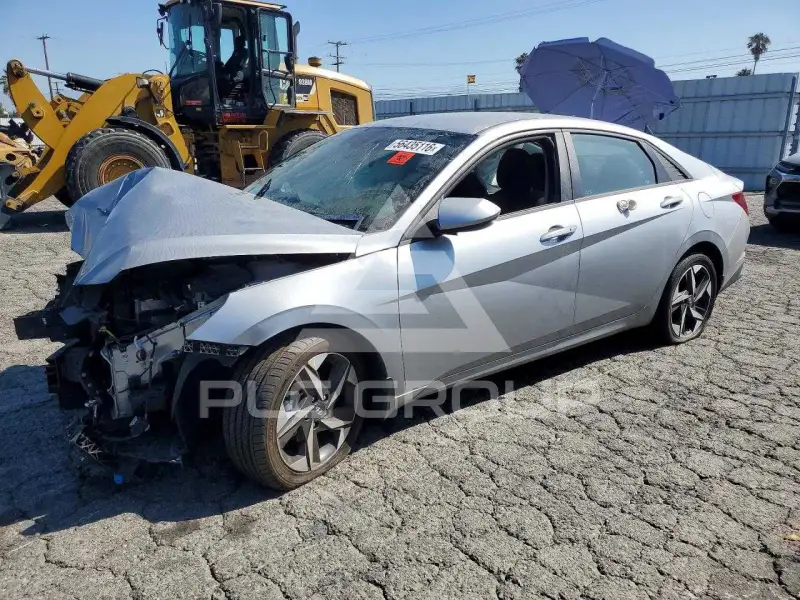 2023 Hyundai Elantra фото