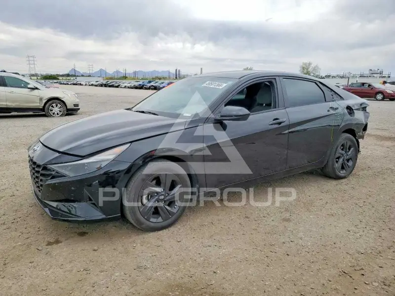 2023 Hyundai Elantra photo