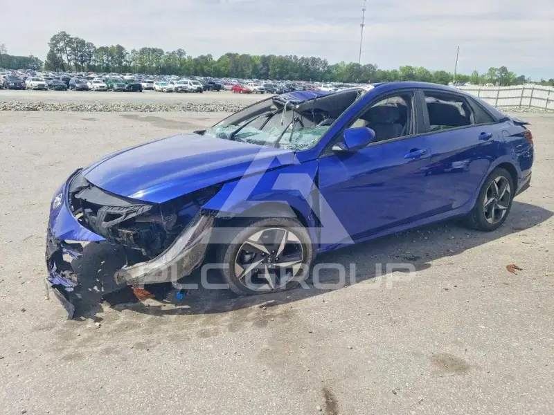 2023 Hyundai Elantra фото