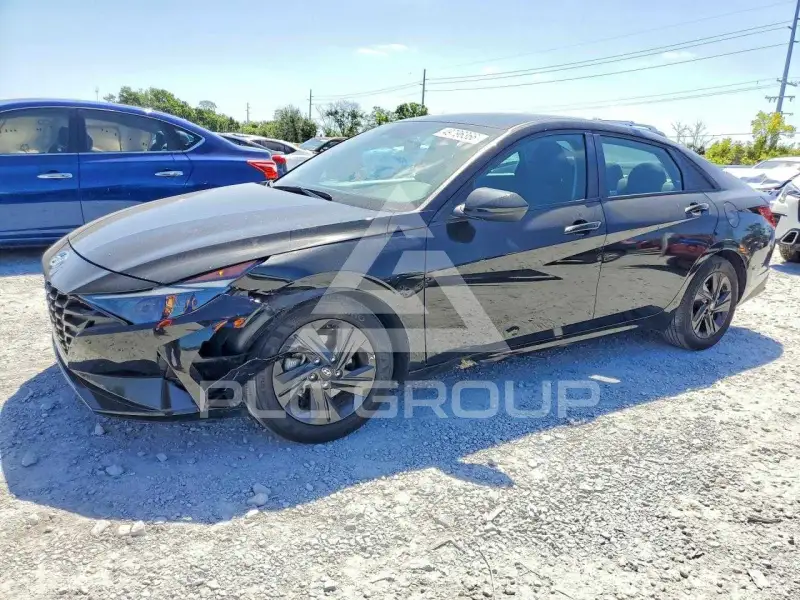 2023 Hyundai Elantra фото