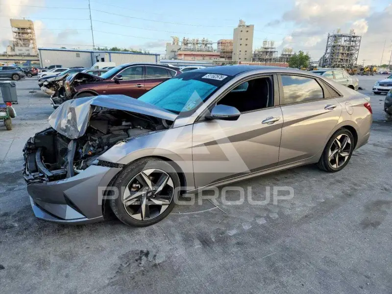 2023 Hyundai Elantra photo