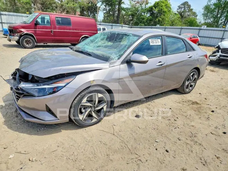 2023 Hyundai Elantra фото