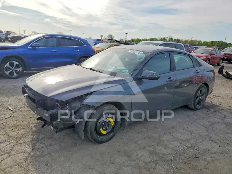 2023 Hyundai Elantra фото
