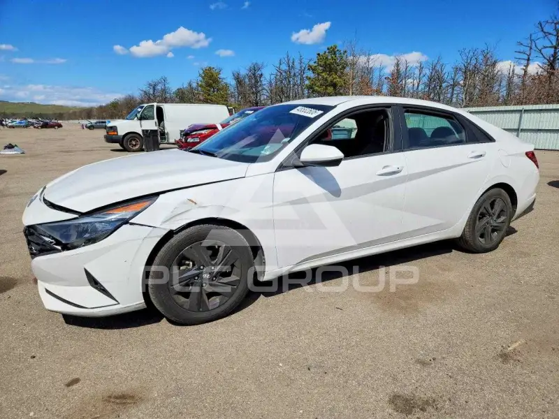 2023 Hyundai Elantra фото