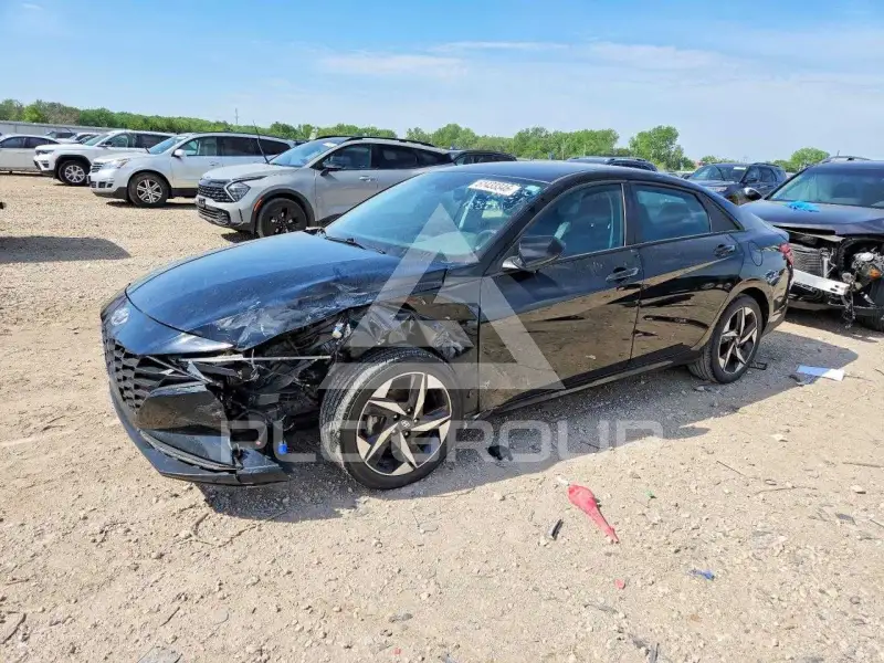 2023 Hyundai Elantra фото
