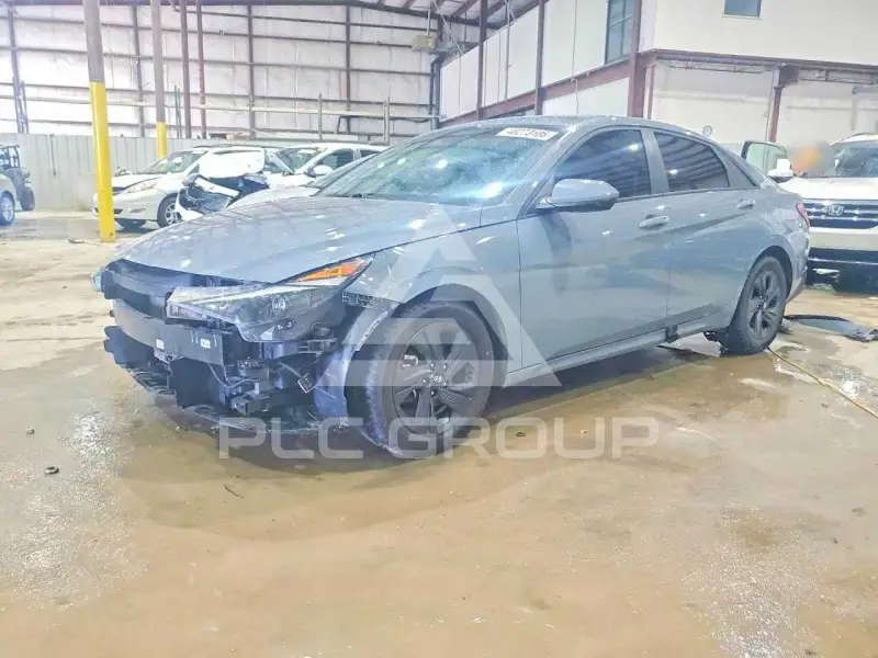 2023 Hyundai Elantra photo