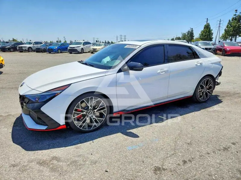 2023 Hyundai Elantra фото