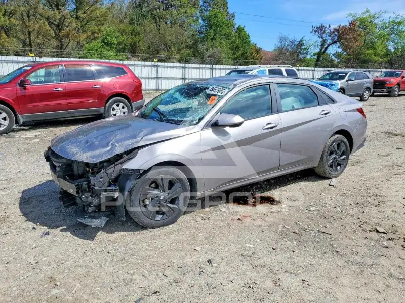 2023 Hyundai Elantra photo