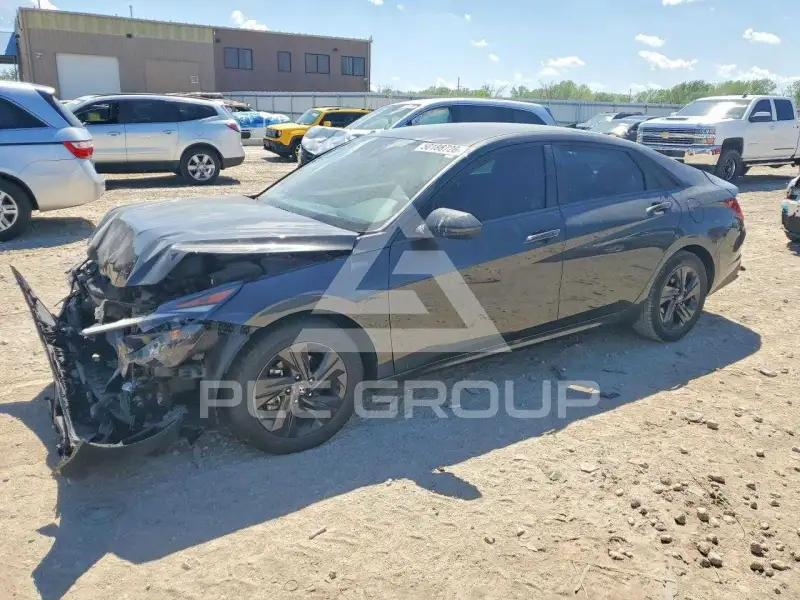 2023 Hyundai Elantra фото