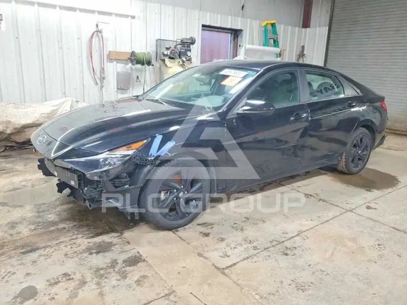2023 Hyundai Elantra фото