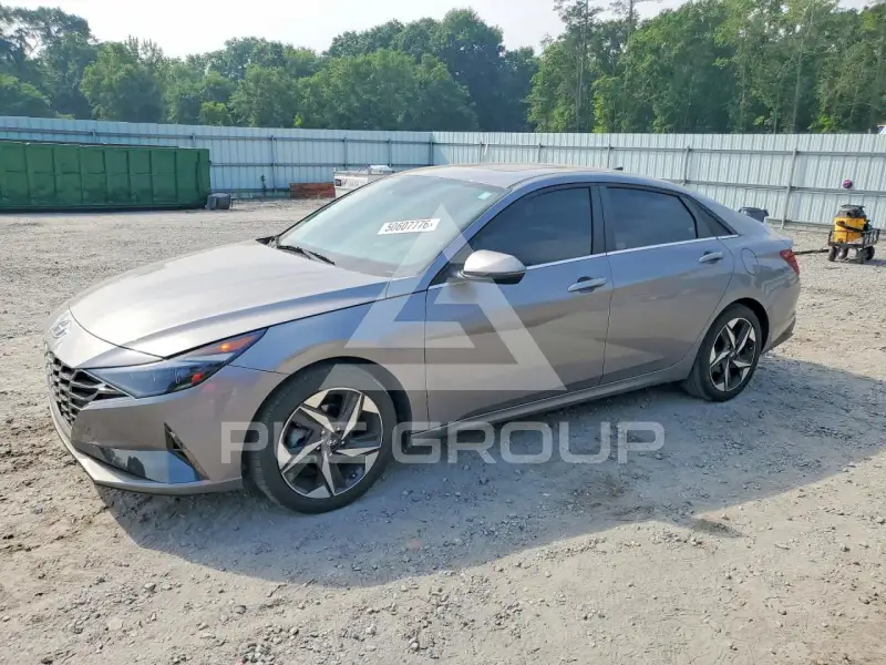 2023 Hyundai Elantra фото