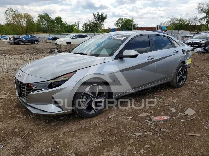 2023 Hyundai Elantra фото