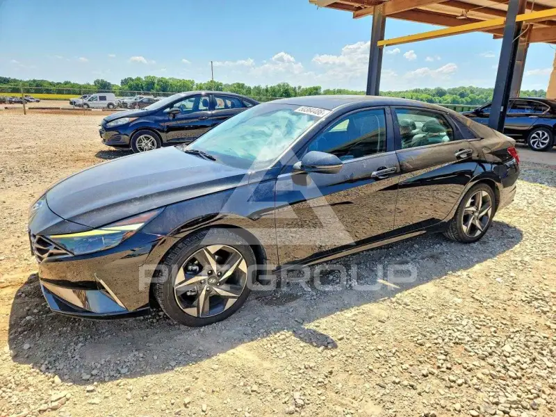 2023 Hyundai Elantra фото
