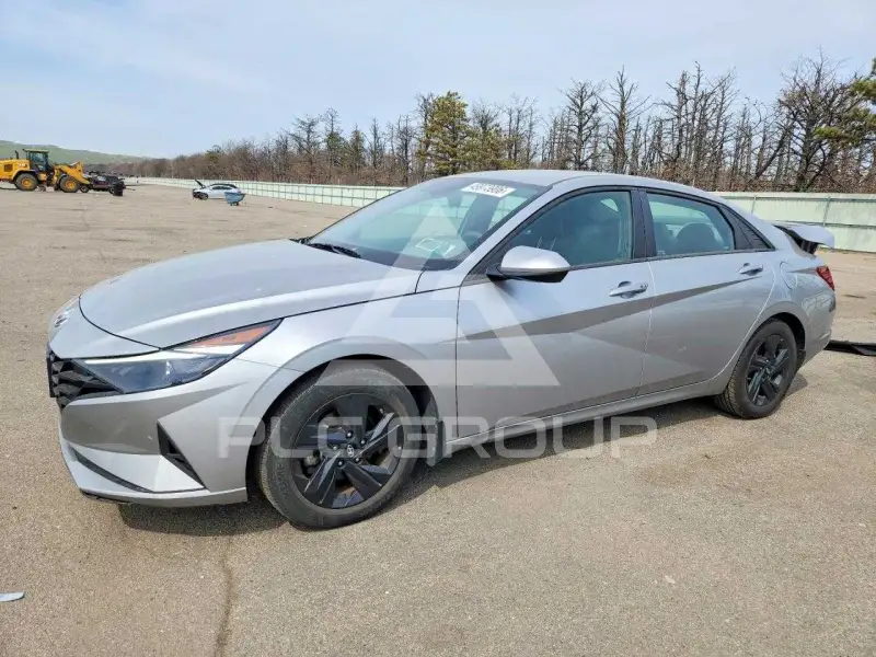 2023 Hyundai Elantra фото