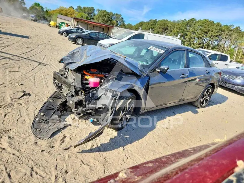 2023 Hyundai Elantra фото