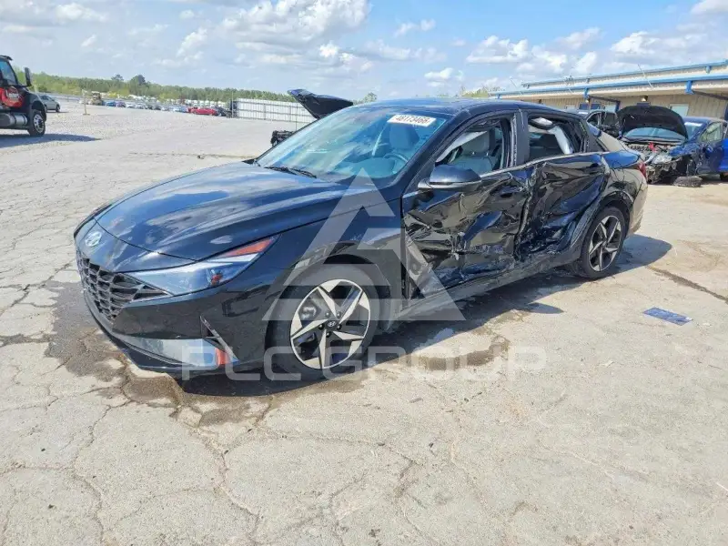 2023 Hyundai Elantra фото