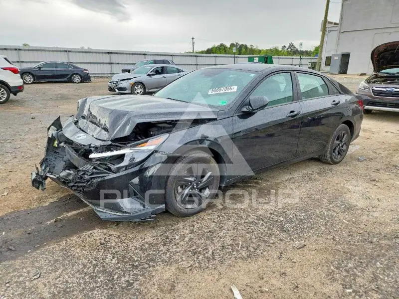 2023 Hyundai Elantra фото