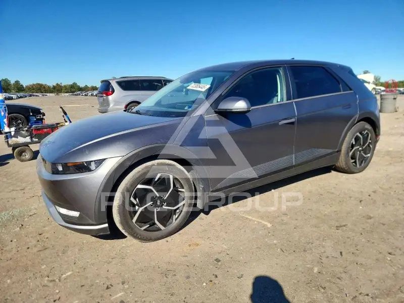 2023 Hyundai Ioniq photo