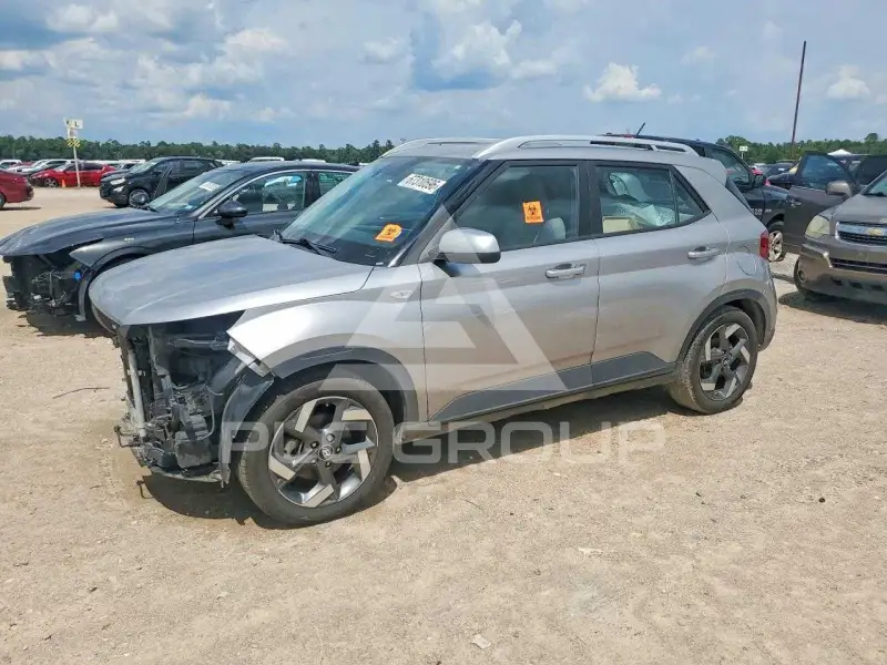 2023 Hyundai Venue фото