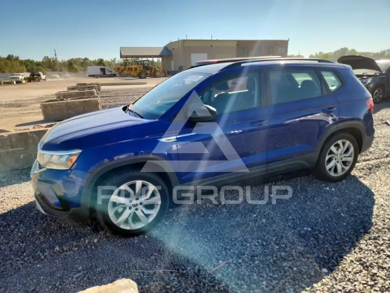 2023 Volkswagen Taos photo