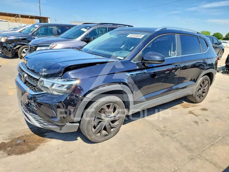 2023 Volkswagen Taos photo