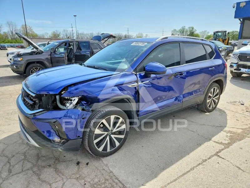 2023 Volkswagen Taos photo