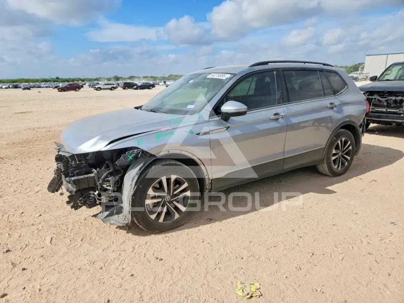 2023 Volkswagen Tiguan фото