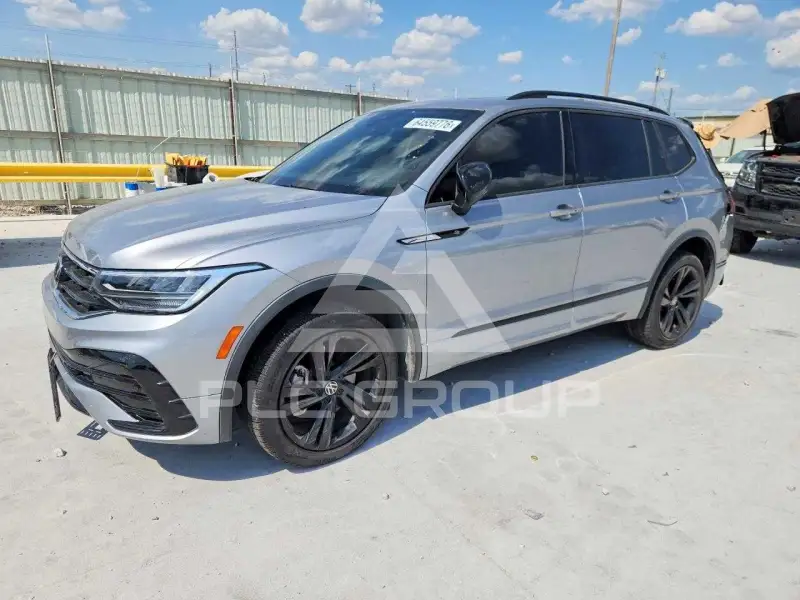 2023 Volkswagen Tiguan photo