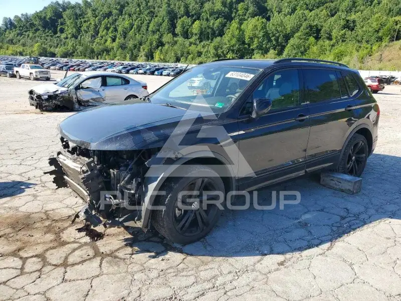 2023 Volkswagen Tiguan photo