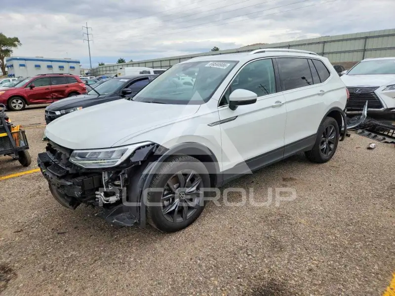 2023 Volkswagen Tiguan фото