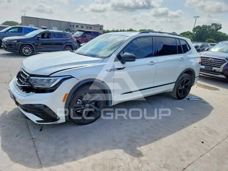 2023 Volkswagen Tiguan photo
