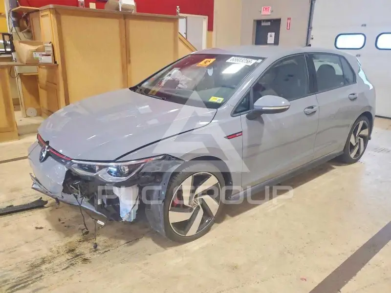 2023 Volkswagen GTI фото