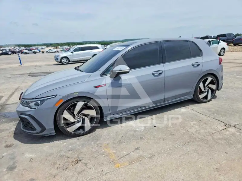 2023 Volkswagen GTI фото