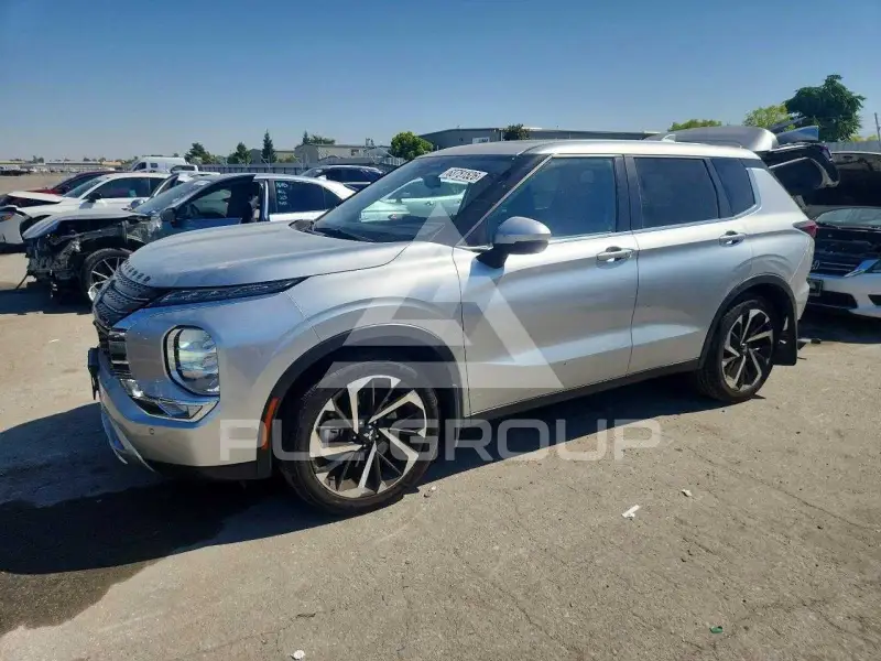 2024 Mitsubishi OUTLANDER фото