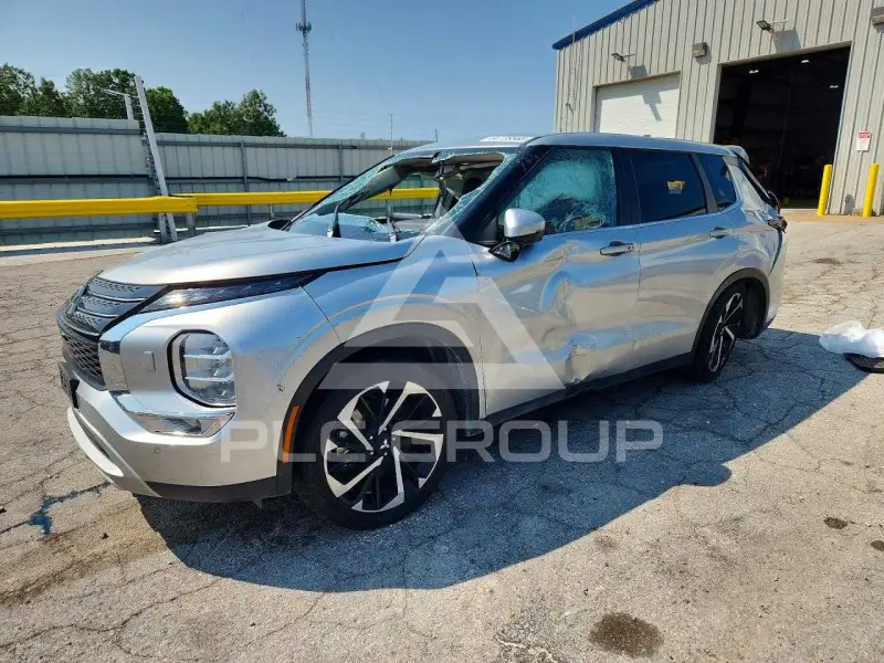 2024 Mitsubishi OUTLANDER фото