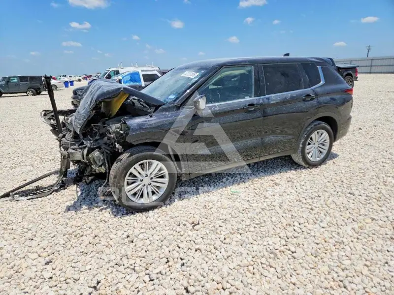 2024 Mitsubishi OUTLANDER фото
