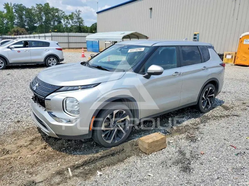 2024 Mitsubishi OUTLANDER фото