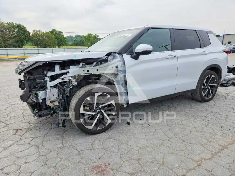 2024 Mitsubishi OUTLANDER фото
