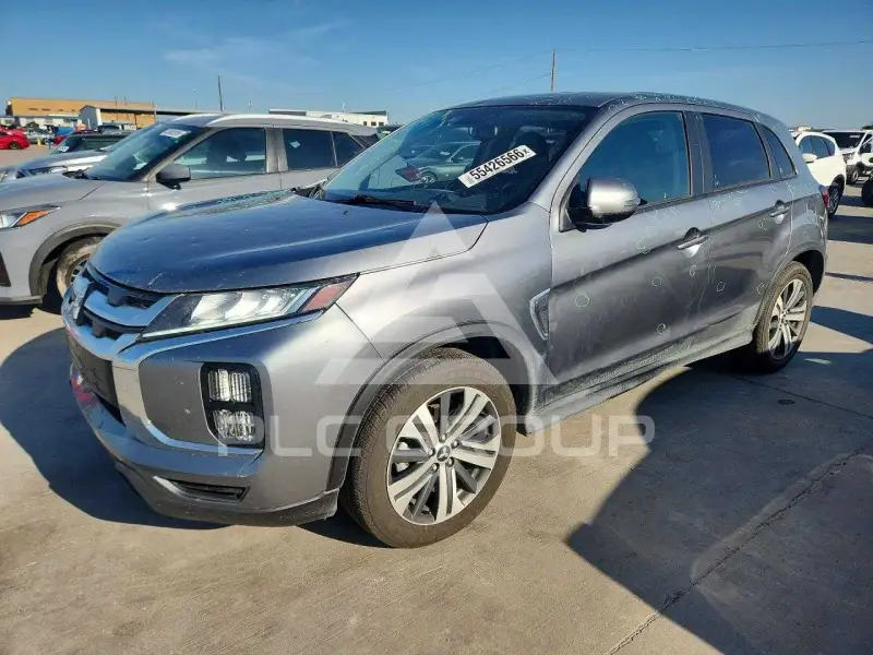 2024 Mitsubishi OUTLANDER photo