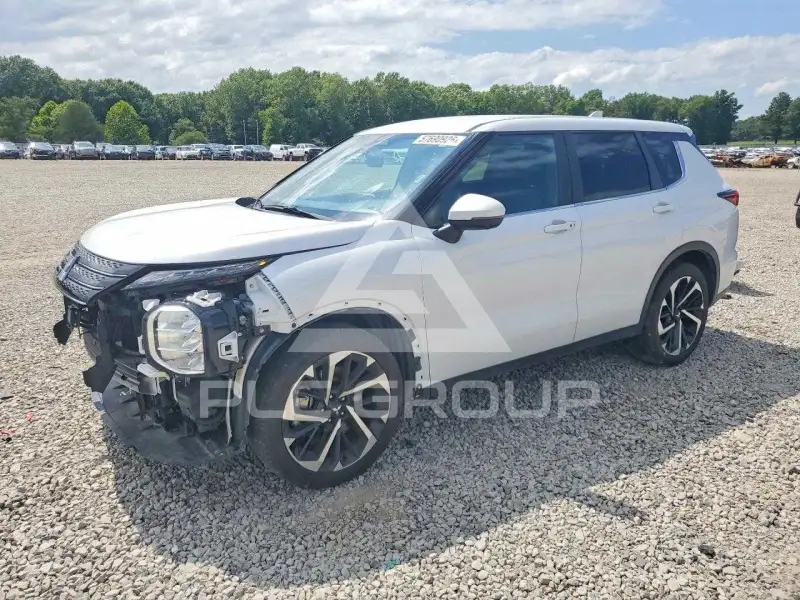 2024 Mitsubishi OUTLANDER фото