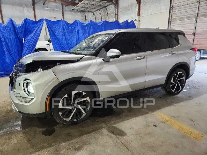 2024 Mitsubishi OUTLANDER фото
