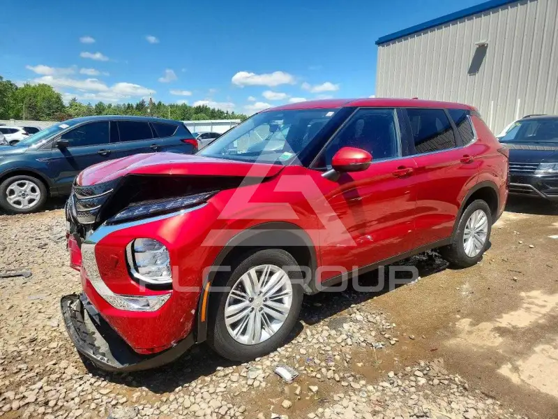 2024 Mitsubishi OUTLANDER фото
