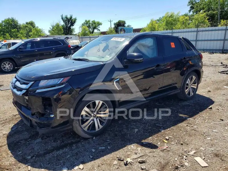 2024 Mitsubishi OUTLANDER photo