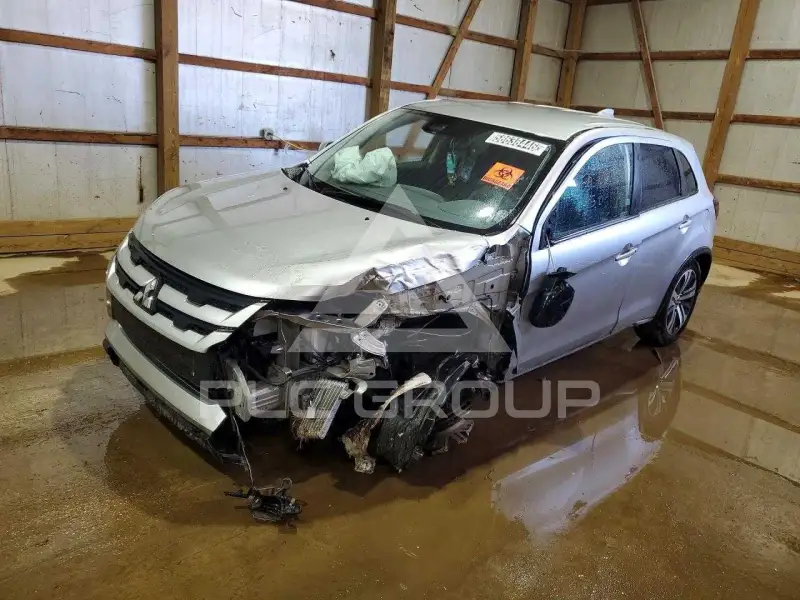 2024 Mitsubishi OUTLANDER фото