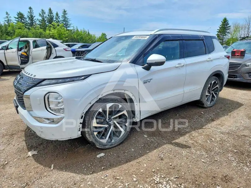 2024 Mitsubishi OUTLANDER фото