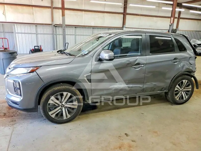 2024 Mitsubishi OUTLANDER фото