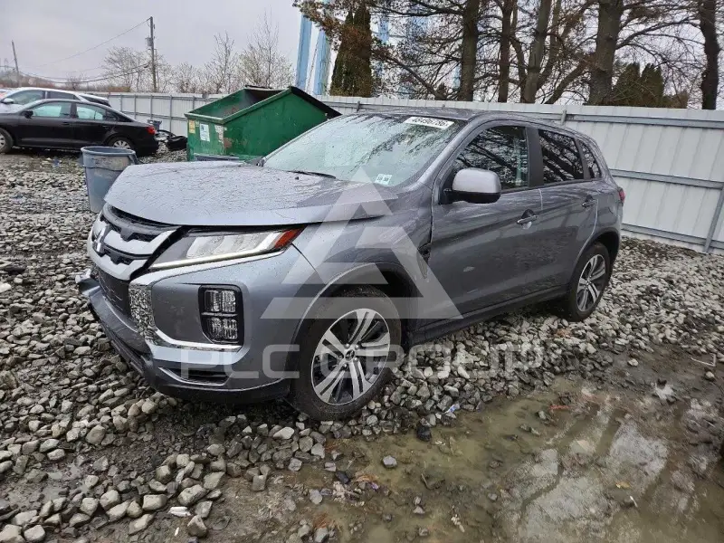 2024 Mitsubishi OUTLANDER photo