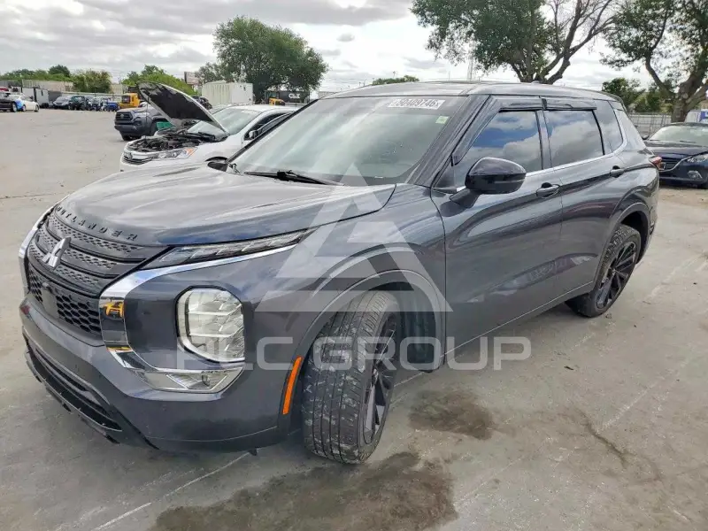 2024 Mitsubishi OUTLANDER фото