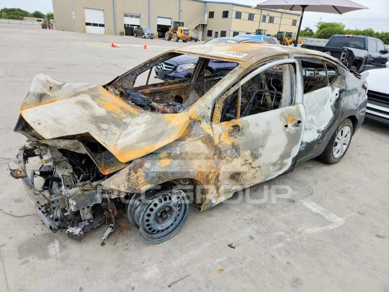 2024 Nissan VERSA фото